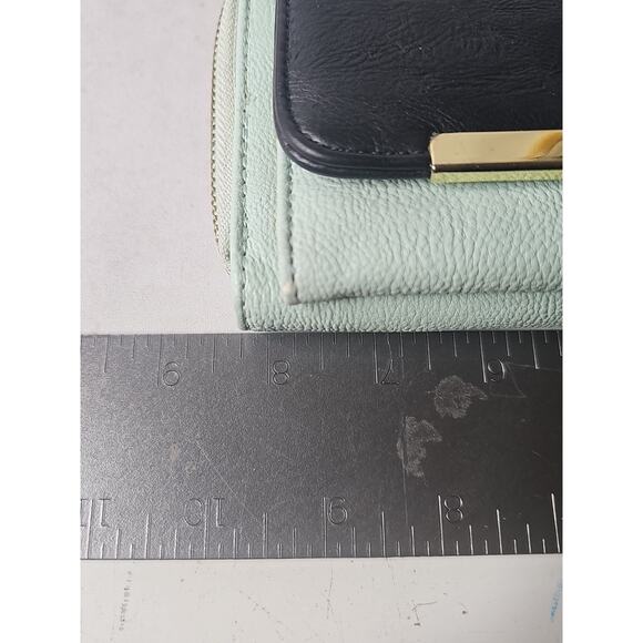 Steve Madden Zip Around Wallet Clutch Mint Green & Black w/ Outside Pocket - Picture 12 of 14
